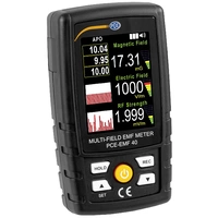 Multifeld-EMF-Meter zeigt Messwerte für Magnetfeld, elektrisches Feld und HF-Stärke an. Display mit Balkendiagrammen und Zahlen.